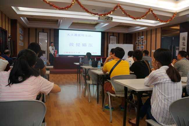 縱橫開(kāi)發(fā)聯(lián)合鐵塔公司開(kāi)展安全生產(chǎn)應急演練